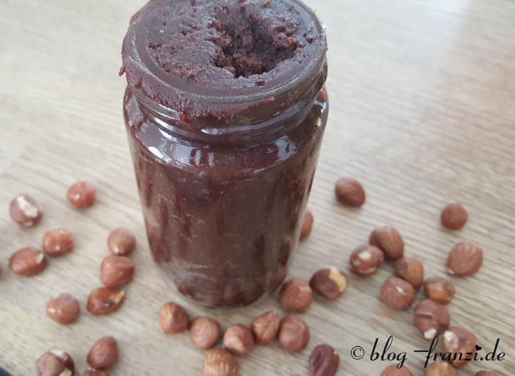 Haselnusscreme (gesundes Nutella) Low Carb