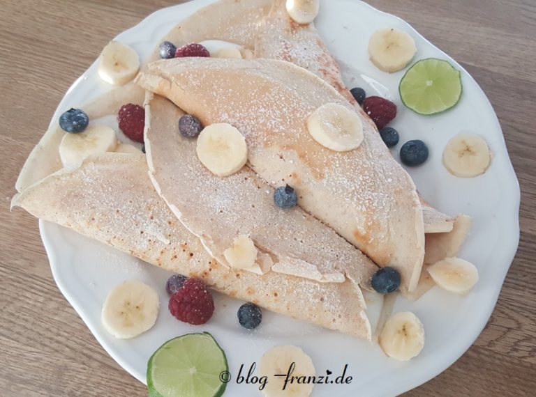 Gefüllte Crêpes - Pfannkuchen mit Joghurt gefüllt - Fitnessrezepte und