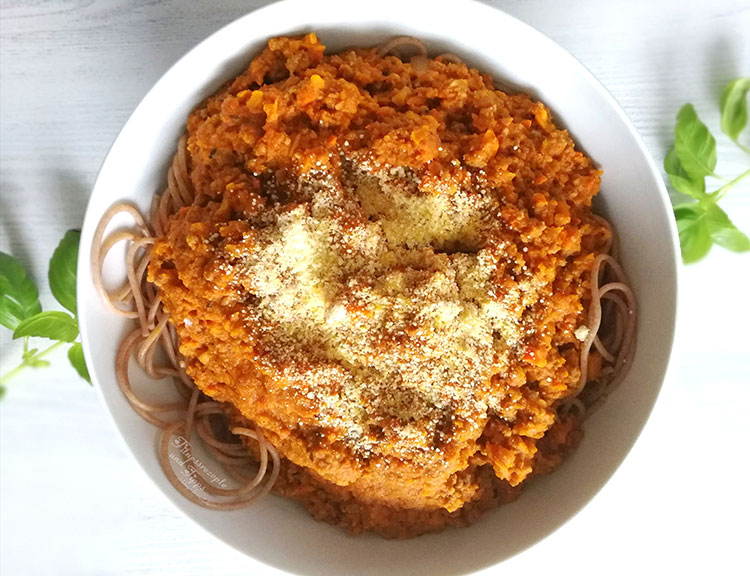 Pasta mit Kürbis Bolognese - Fitnessrezepte und Tipps