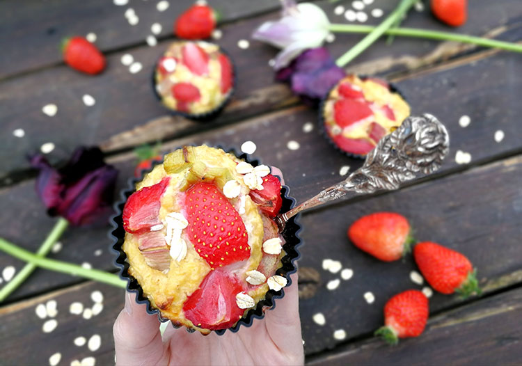Erdbeer Rhabarber Muffins